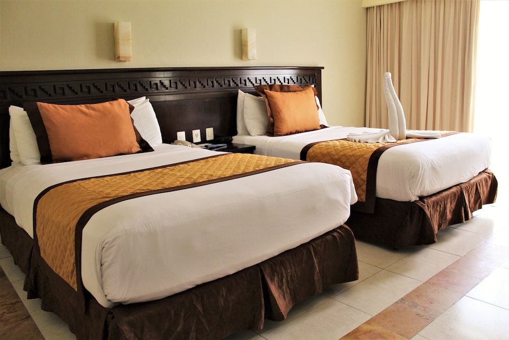 Bluebay Grand Esmeralda All Inclusive 17/50