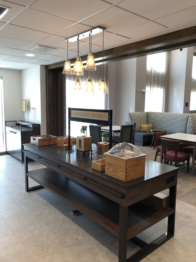 Hampton Inn Suites Pekin Peoria Area Il 36/56