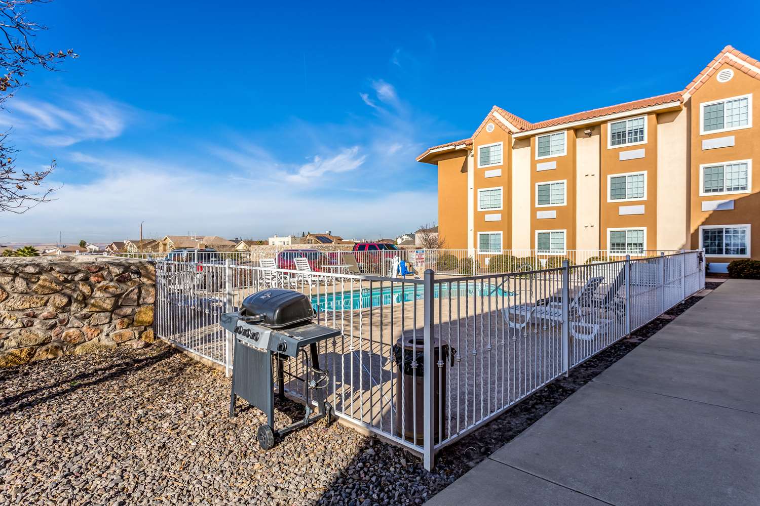 Quality Inn and Suites El Paso I-10 42/43