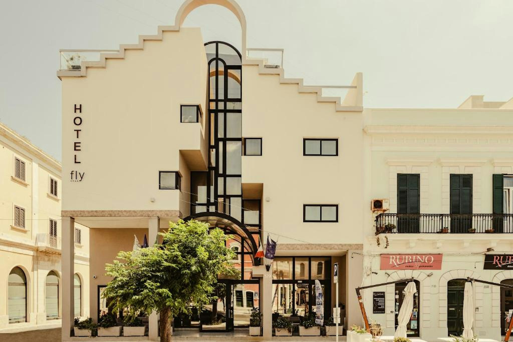 Hotel Fly Gallipoli 1/20