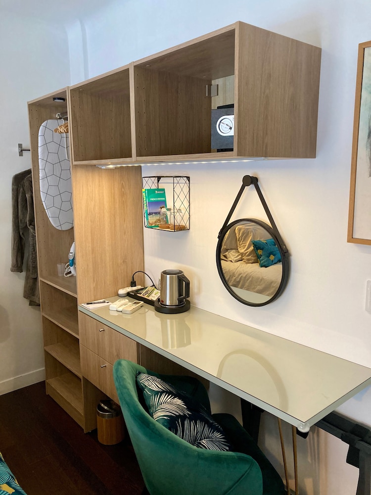 Cannes City B&B 6/37