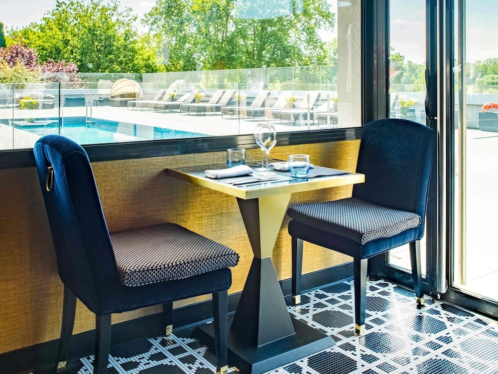 MERCURE ORLEANS CENTRE 45/62