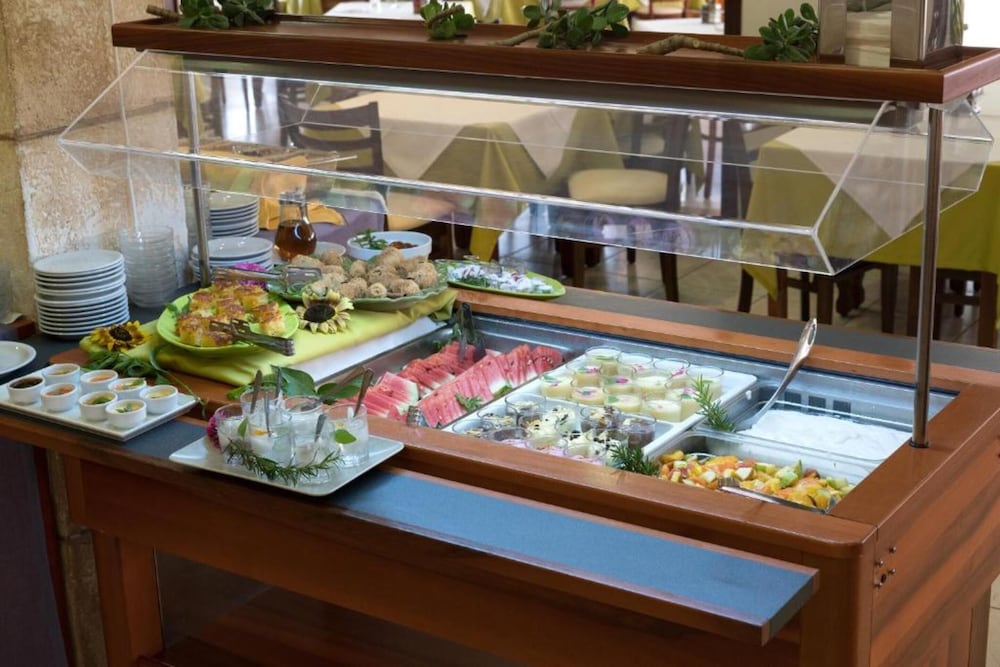 Alianthos Beach Hotel 33/61