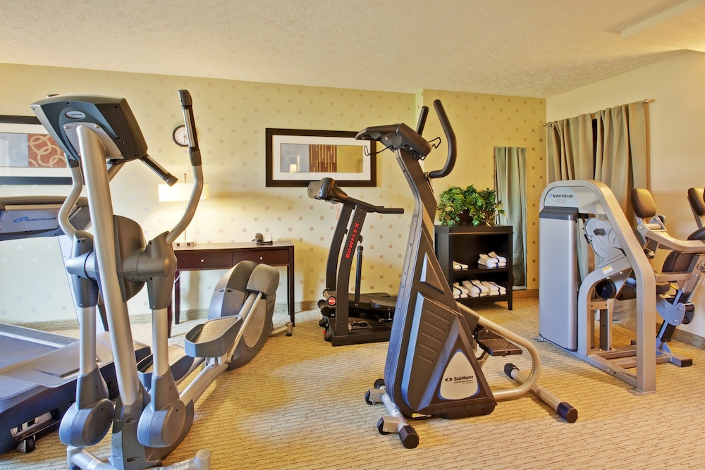 Holiday Inn Bloomington 31/53