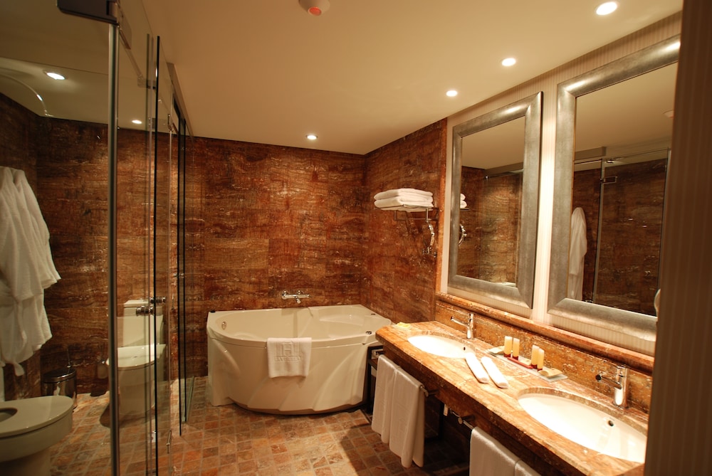 B bou Hotel La Vinuela & Spa 9/66