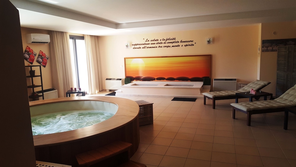 Grand Hotel Sofia 43/69