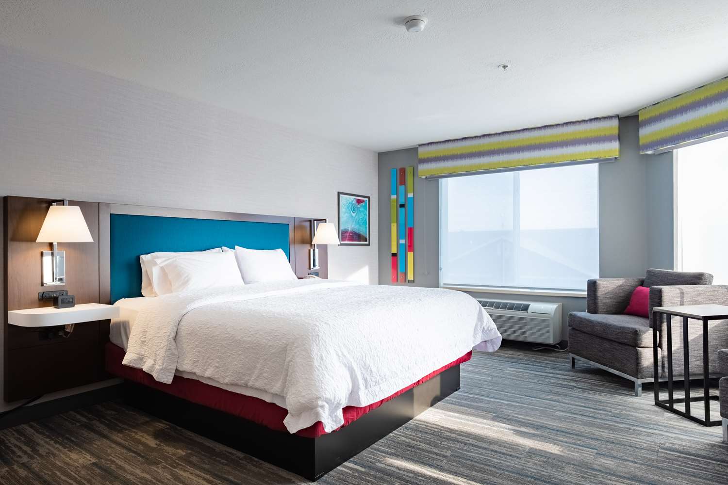Deluxe, King Bed