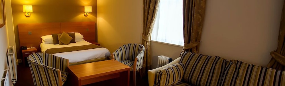 Golden Lion Hotel Stirling 7/50