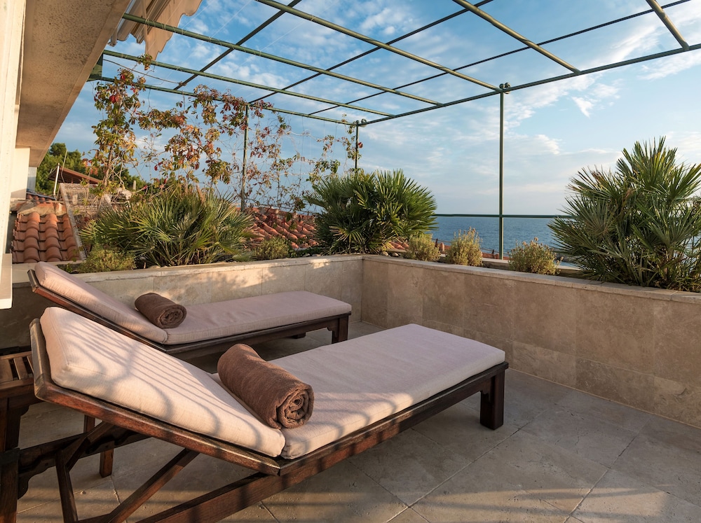 Hotel Azimut 33/50