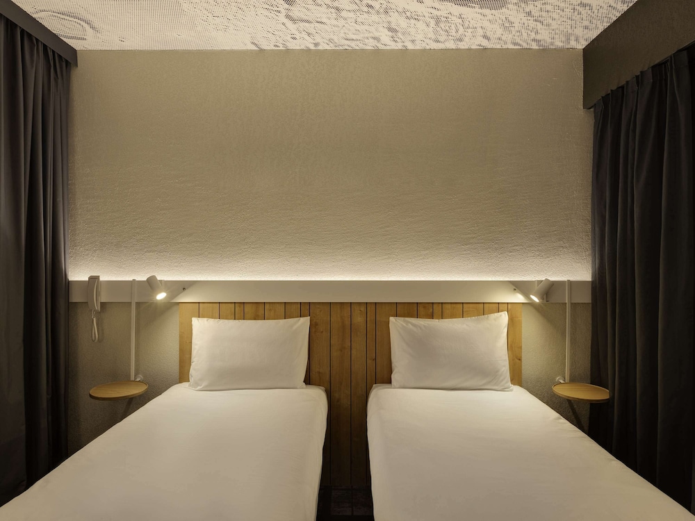 ibis Kyiv Beresteiska 16/47