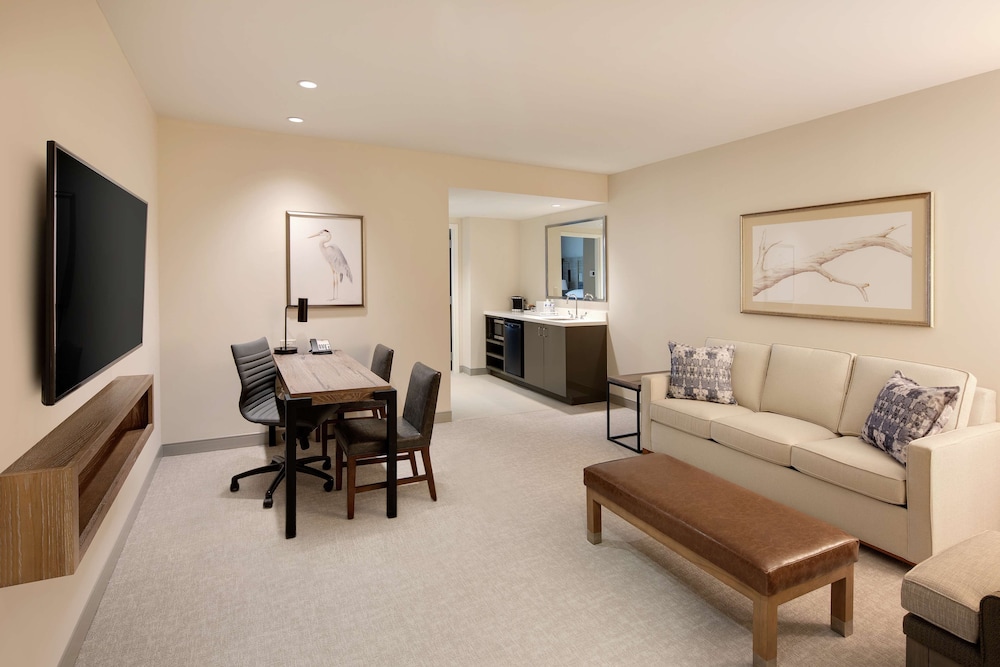 Embassy Suites by Hilton St Augustine Beach Oceanfront Resort 44/80