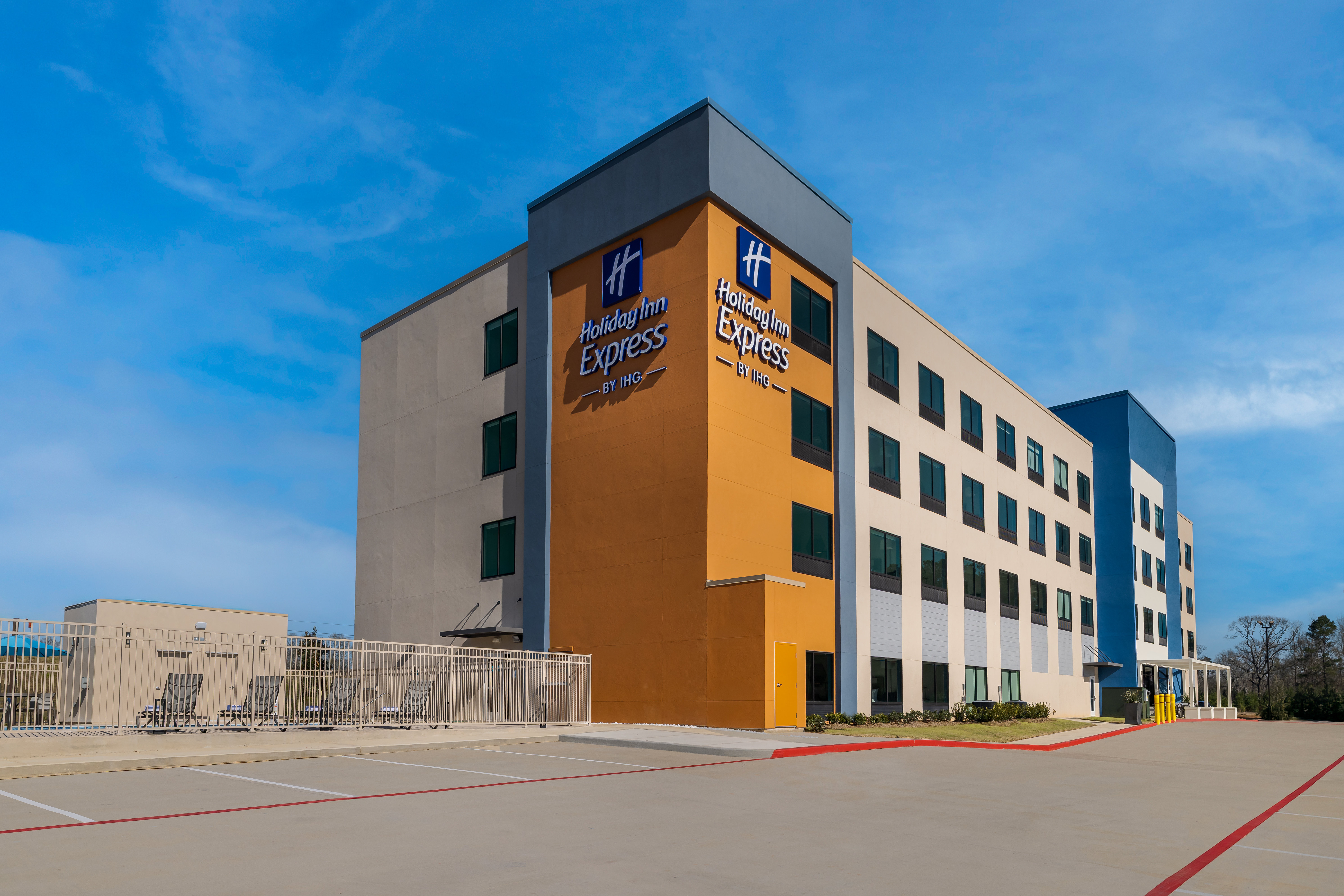 Holiday Inn Express & Suites Nacogdoches Southwest by IHG 47/49