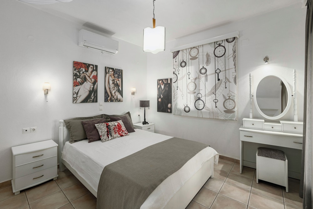 Skiathos Garden Cottages 15/49
