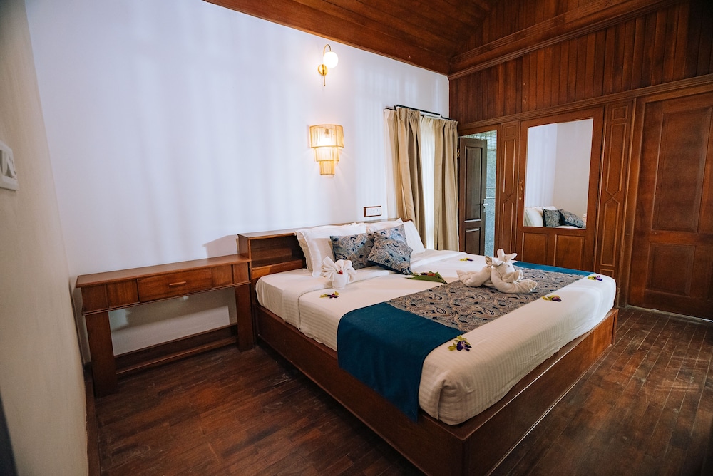 2 BEDROOMS, DELUXE, BUNGALOW