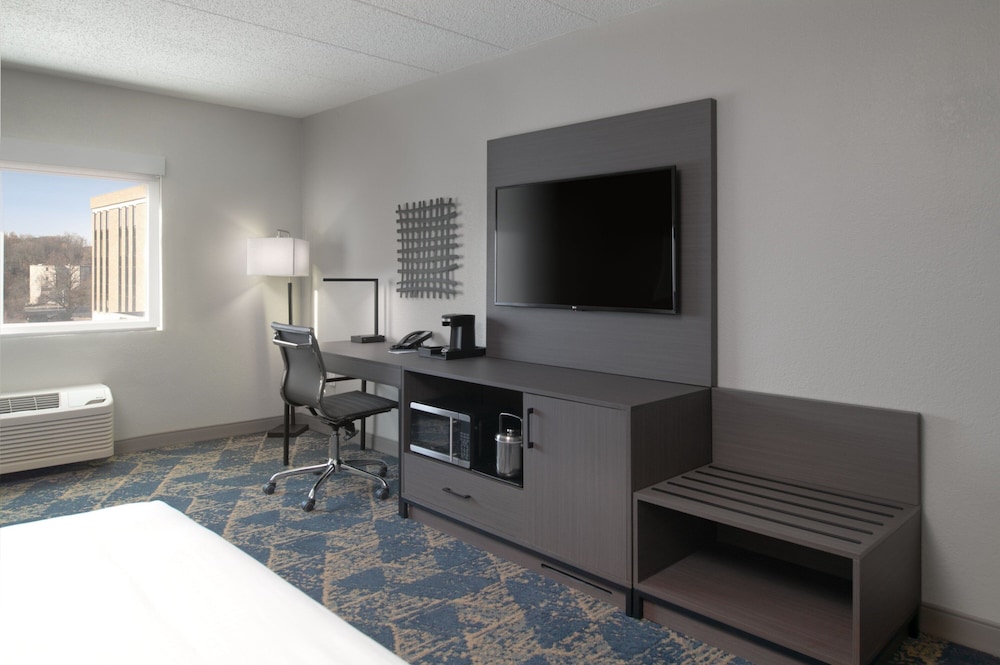Fairfield by Marriott Inn & Suites Framingham 21/23
