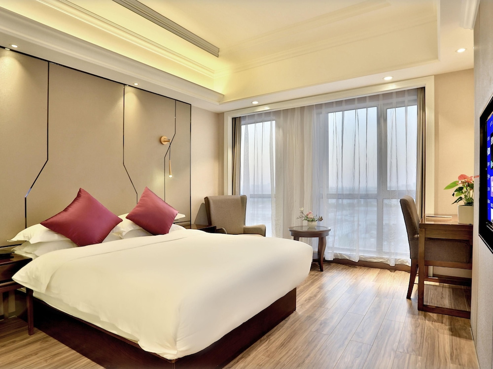 Standard, King Bed