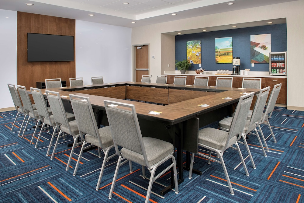 Hampton Inn Warroad 48/53