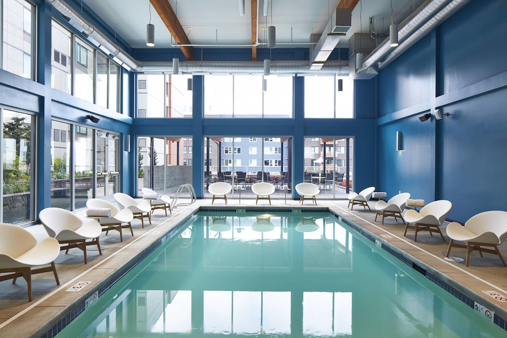 ALOFT SEATTLE REDMOND 50/52