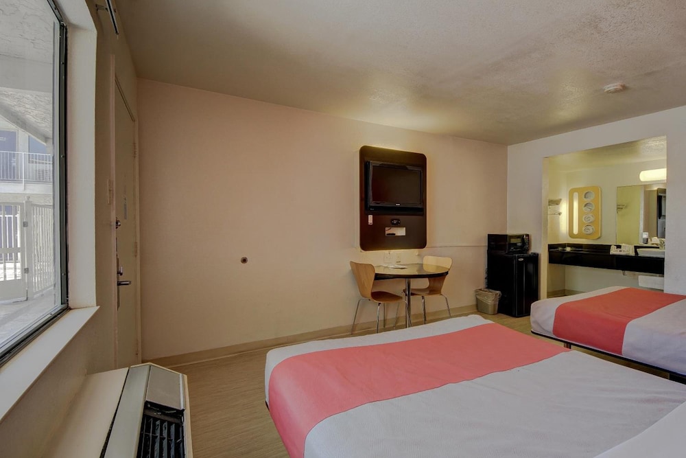 Motel6 San Antonio, TX - Fort Sam Houston 31/61