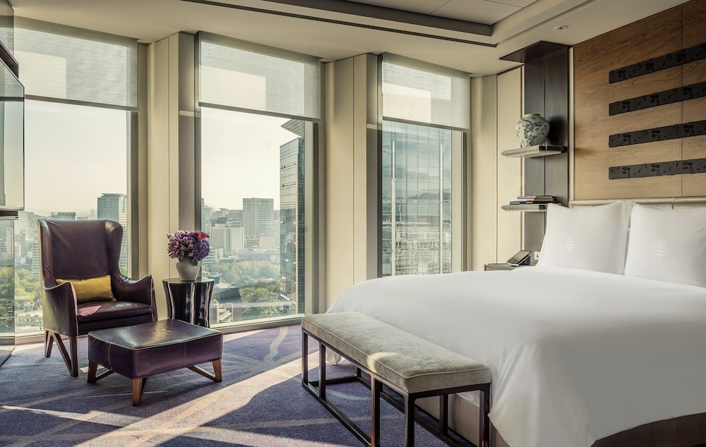 Four Seasons Hotel Seoul 17/72