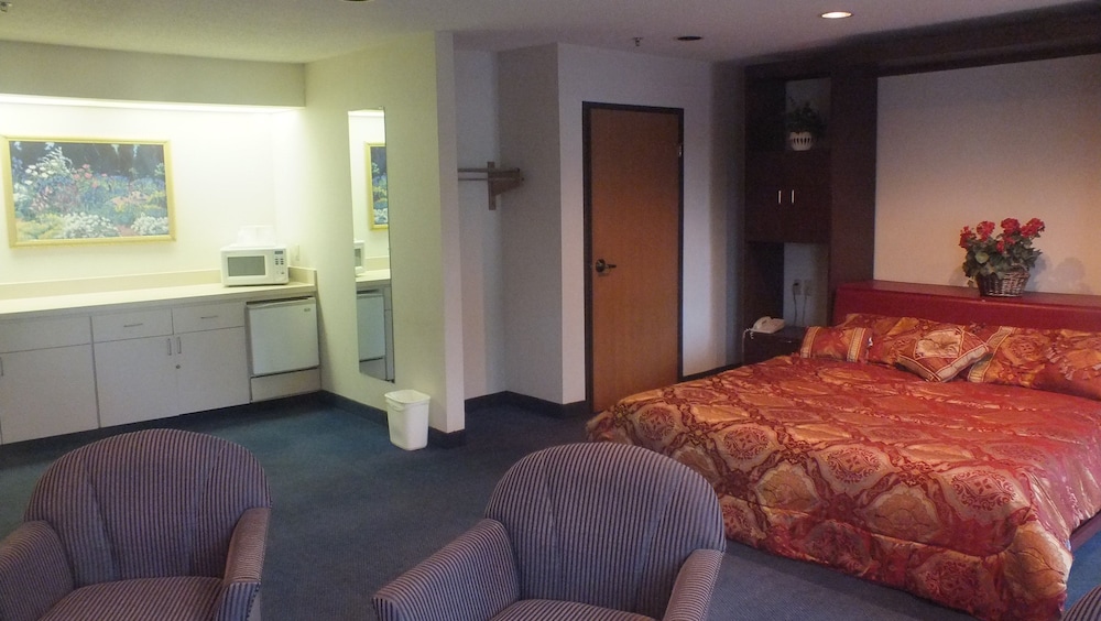 Quality Express Inn Suites Mineral Wells 9/49