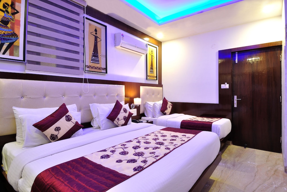 Hotel Nirmal Mahal 30/66