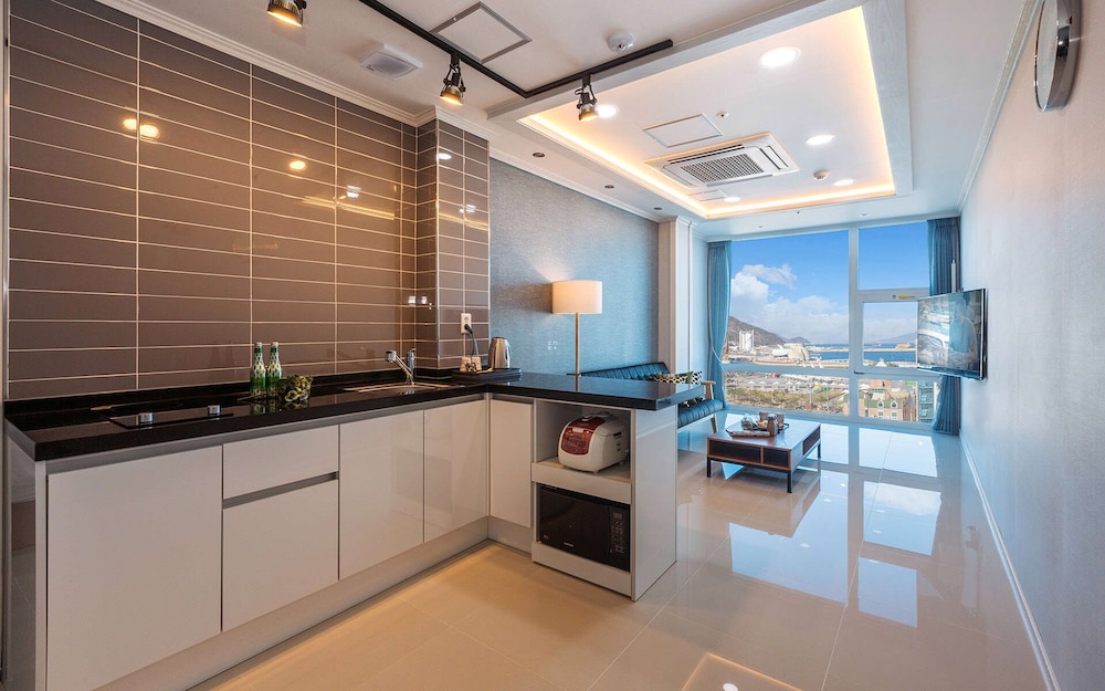 Yeosu Paradise Spa Pension 37/50