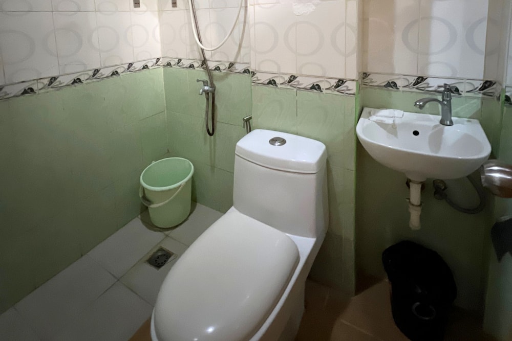 Sta Rosa Inn Iloilo powered by Cocotel 28/31