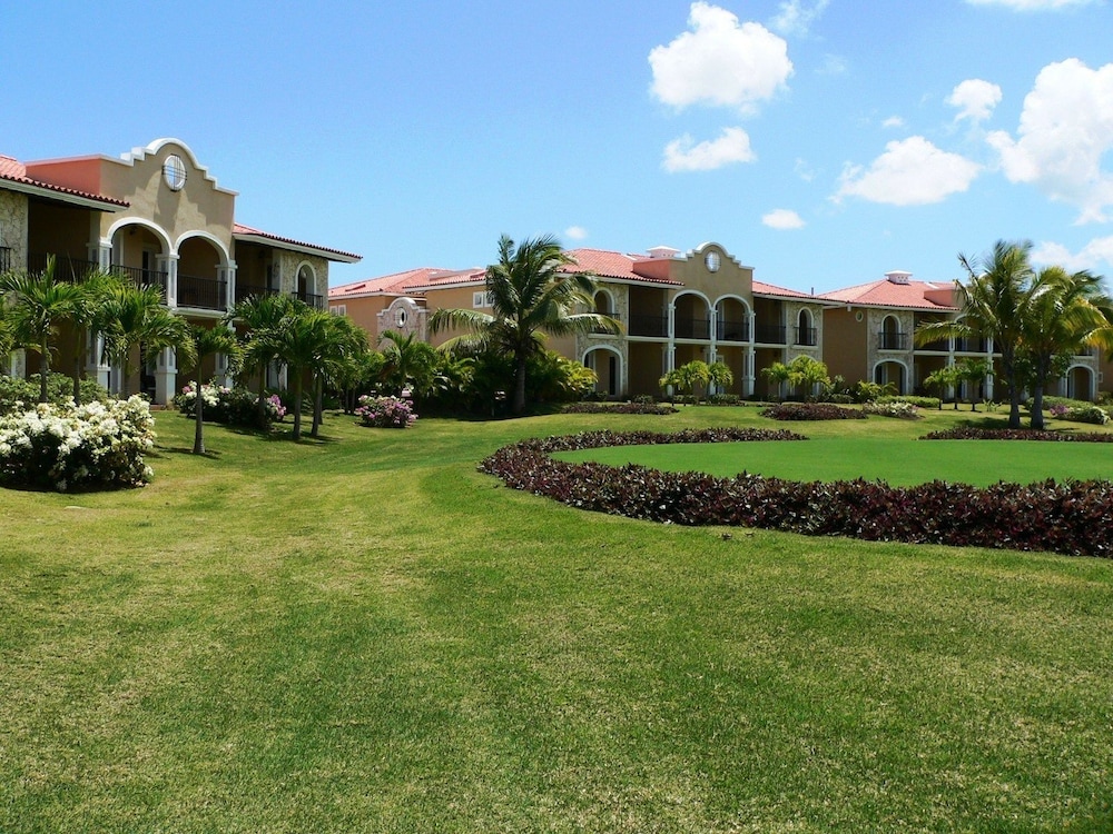 The Golf Suites 28/37