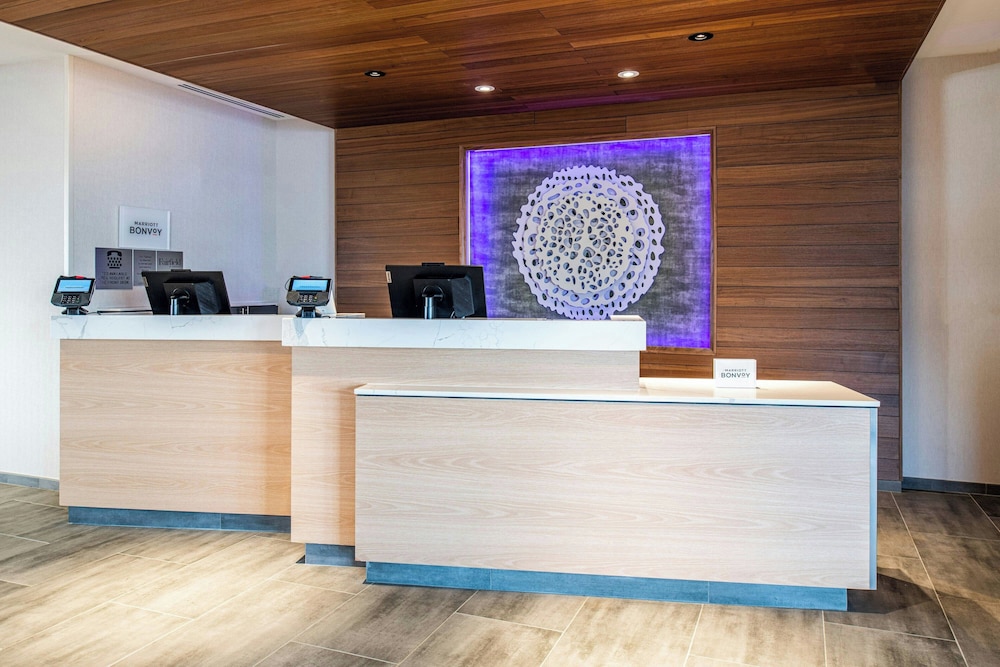 Fairfield Inn & Suites by Marriott Sacramento Winters 5/50
