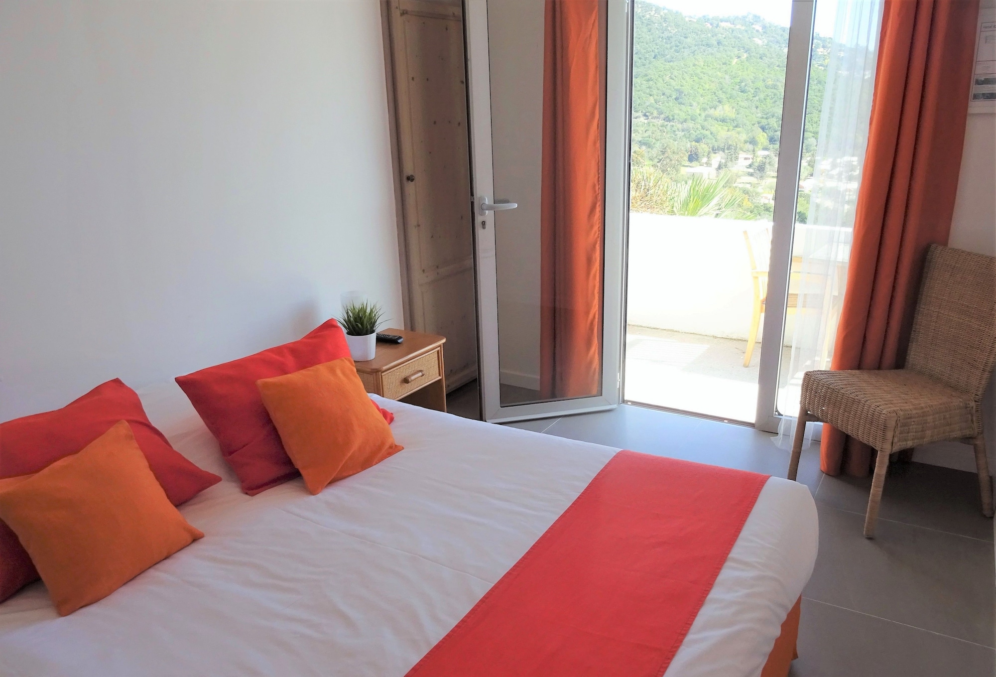 SUPERIOR, DOUBLE BED, SEA VIEW
