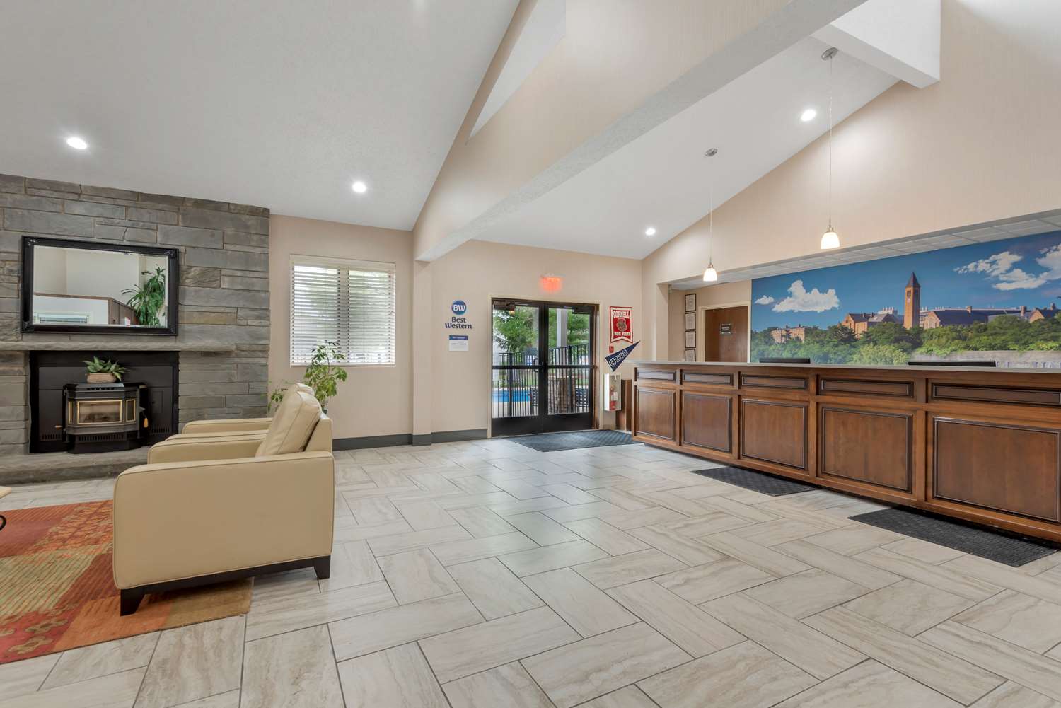 Best Western University Inn 4/44