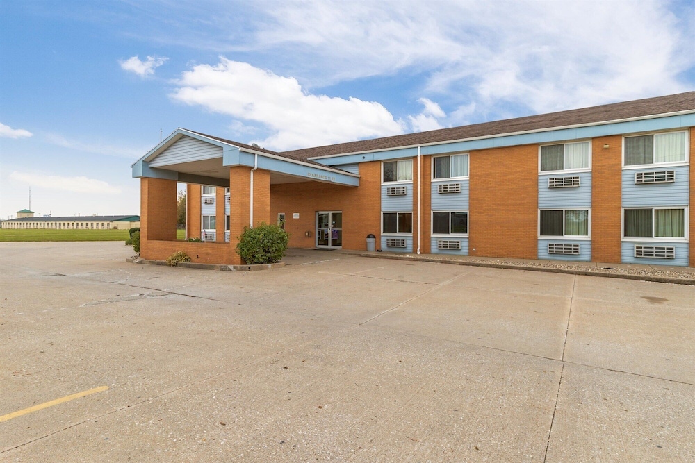Motel6 Davenport, IA 23/29