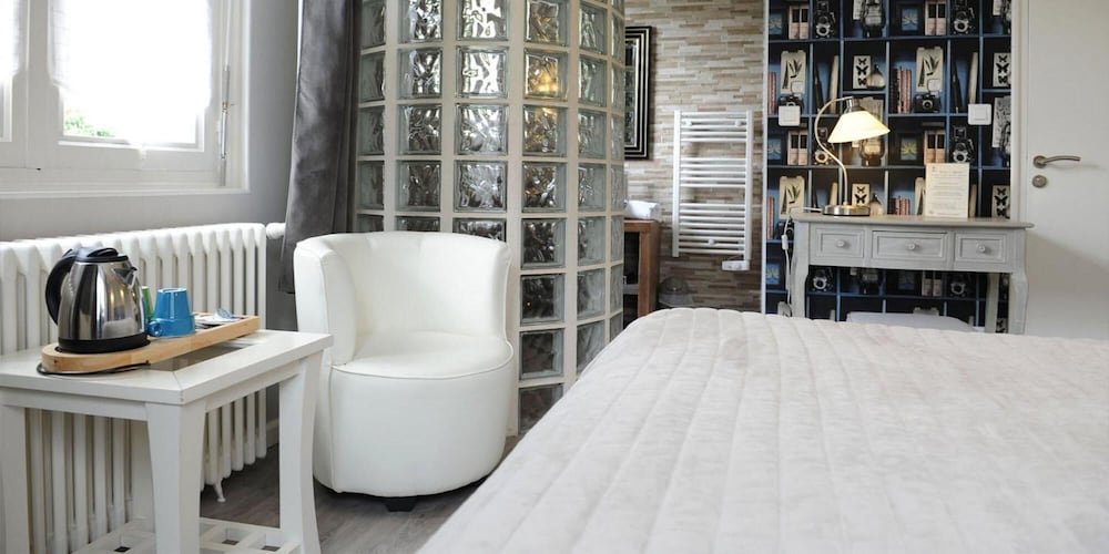 HÔTEL L'AYGUELADE 25/31