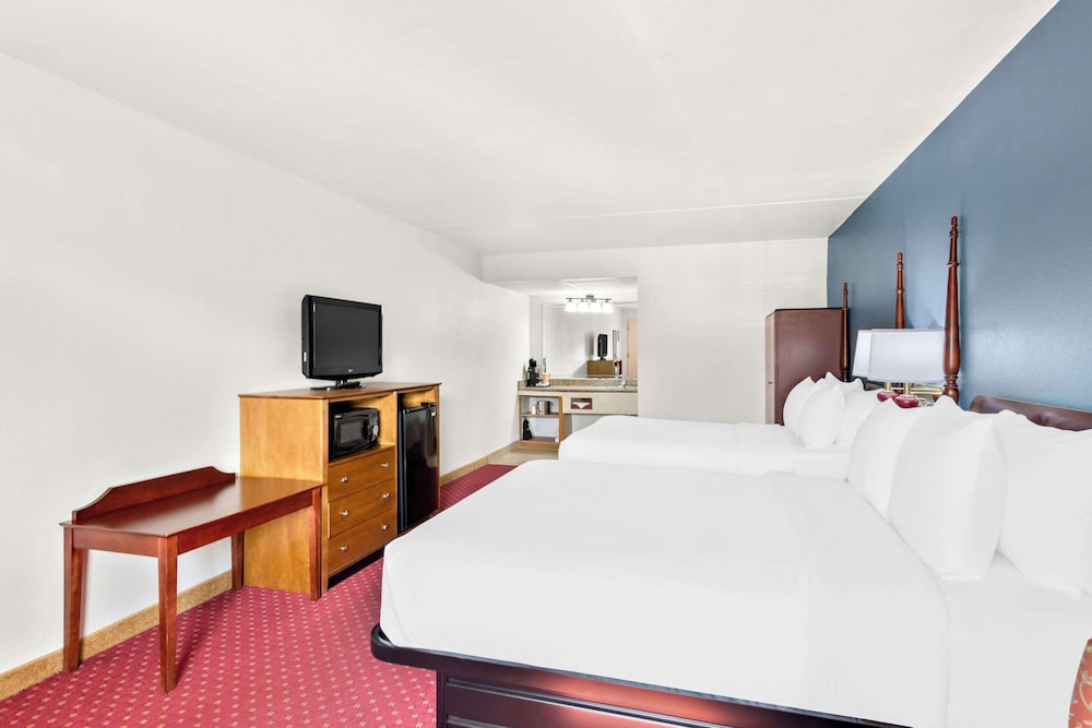 ROOM, 2 QUEEN BEDS