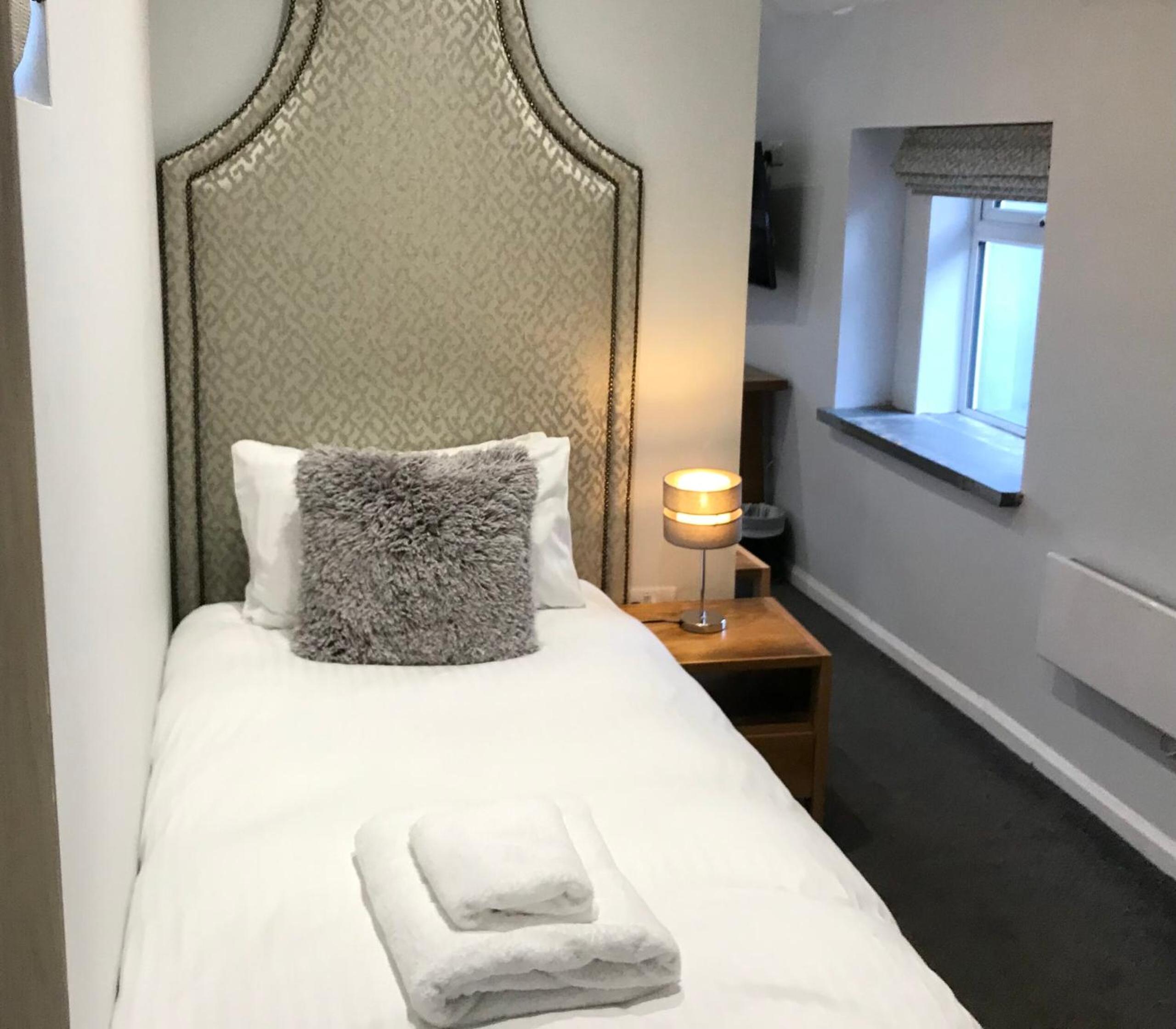 Budget, Twin Beds, Pet Friendly