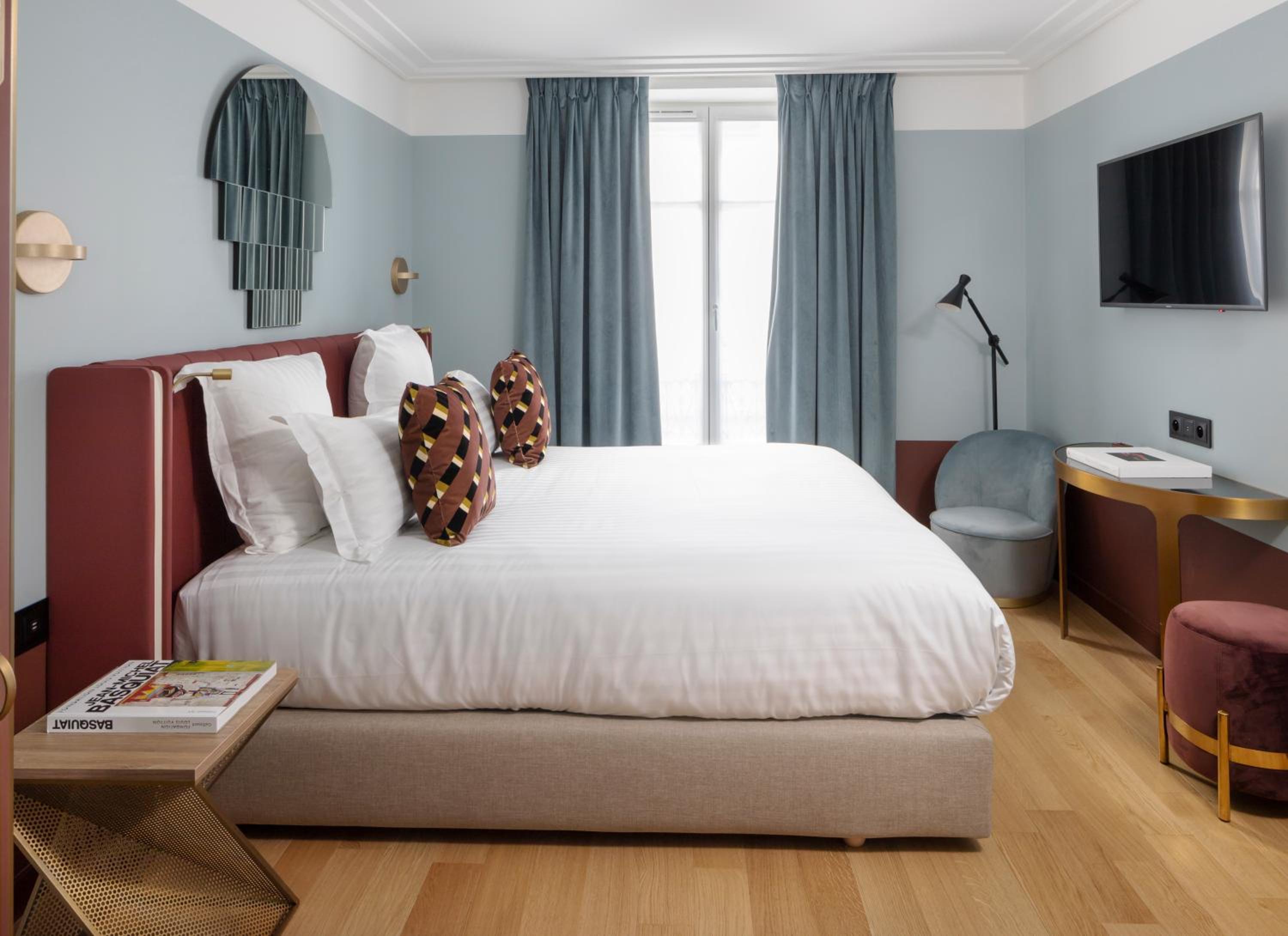 Courtyard, Executive, King Bed