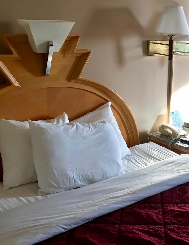 Travelodge by Wyndham Junction City 17/35