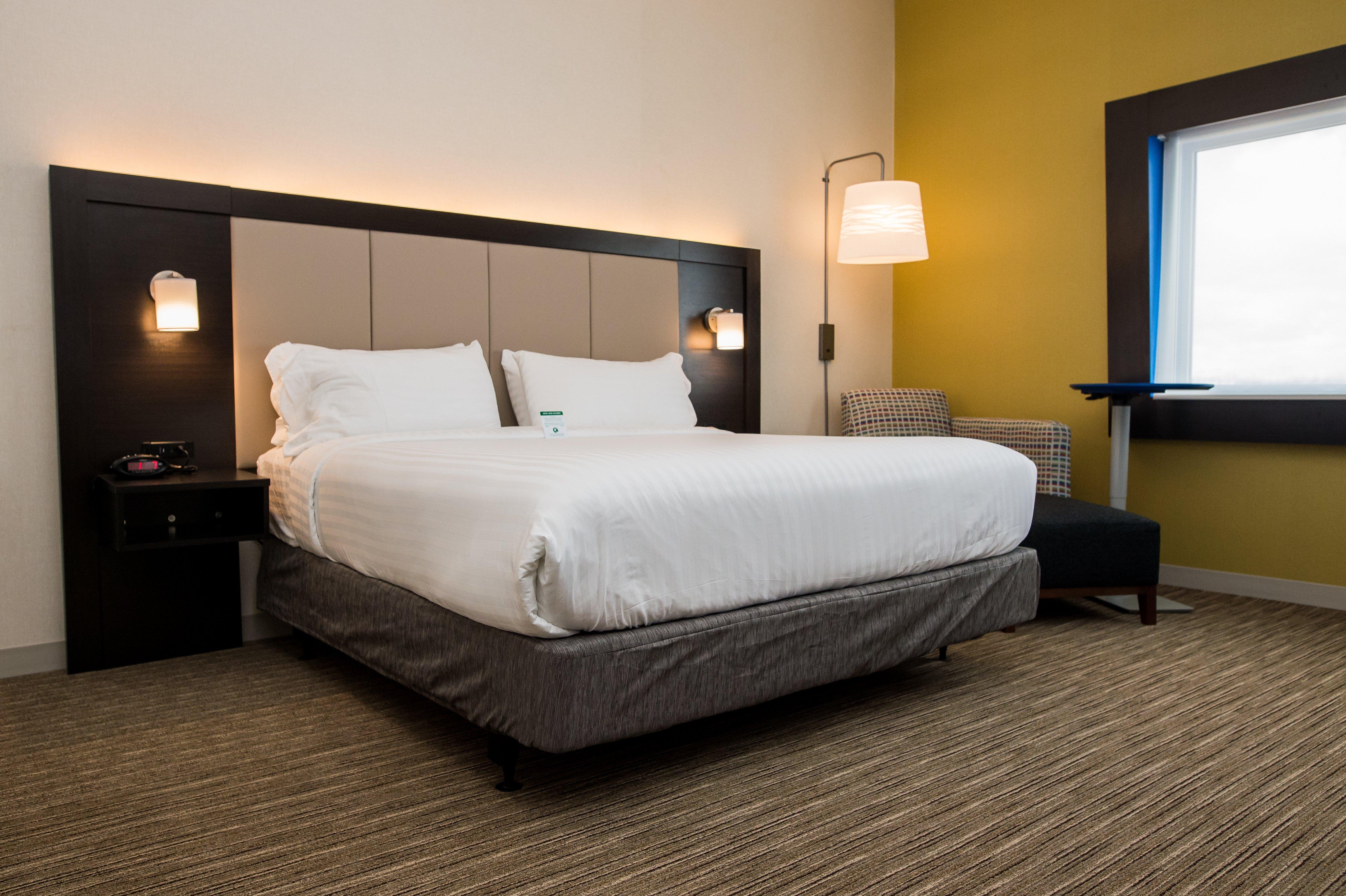 غرفة بسرير كينج، HOLIDAY INN EXPRESS & SUITES MARIETTA 2/2