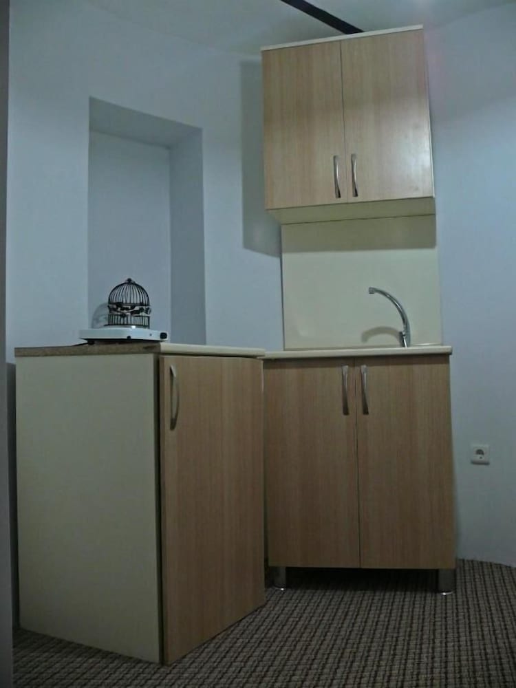 Budak Residence 4/18