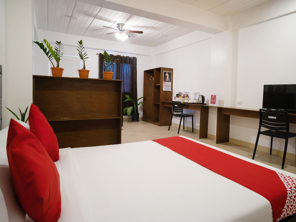 OYO 150 Davao Airport View Hotel 3/43
