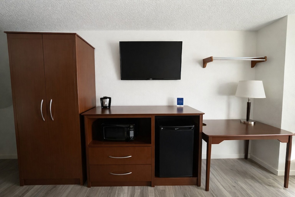 Hotel 8 Fergus Falls 31/49