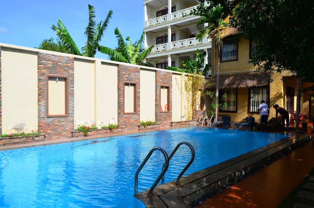 Rang Garden Hill Side Resort 58/60