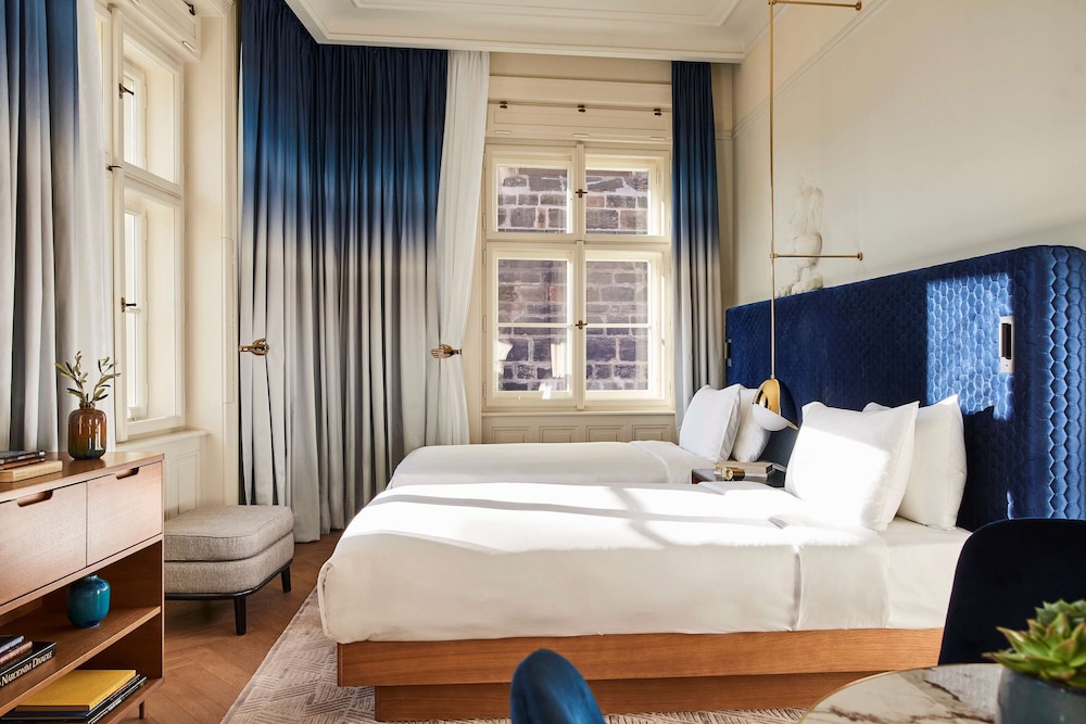 Andaz Prague 11/50