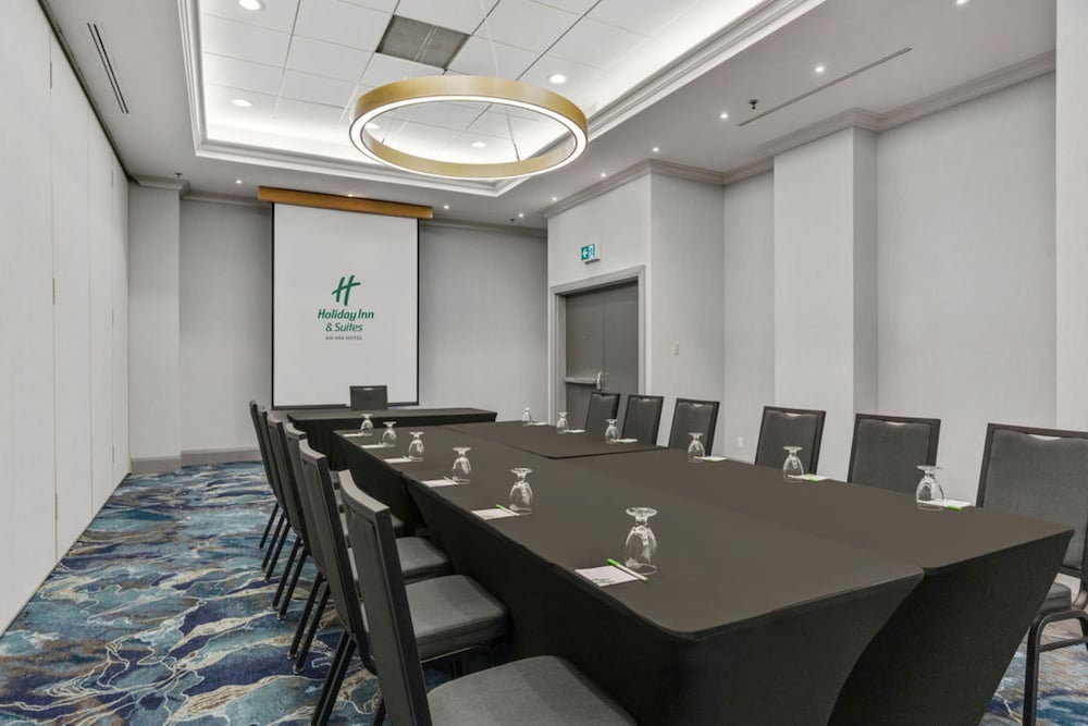 Holiday Inn Ottawa Kanata 35/46