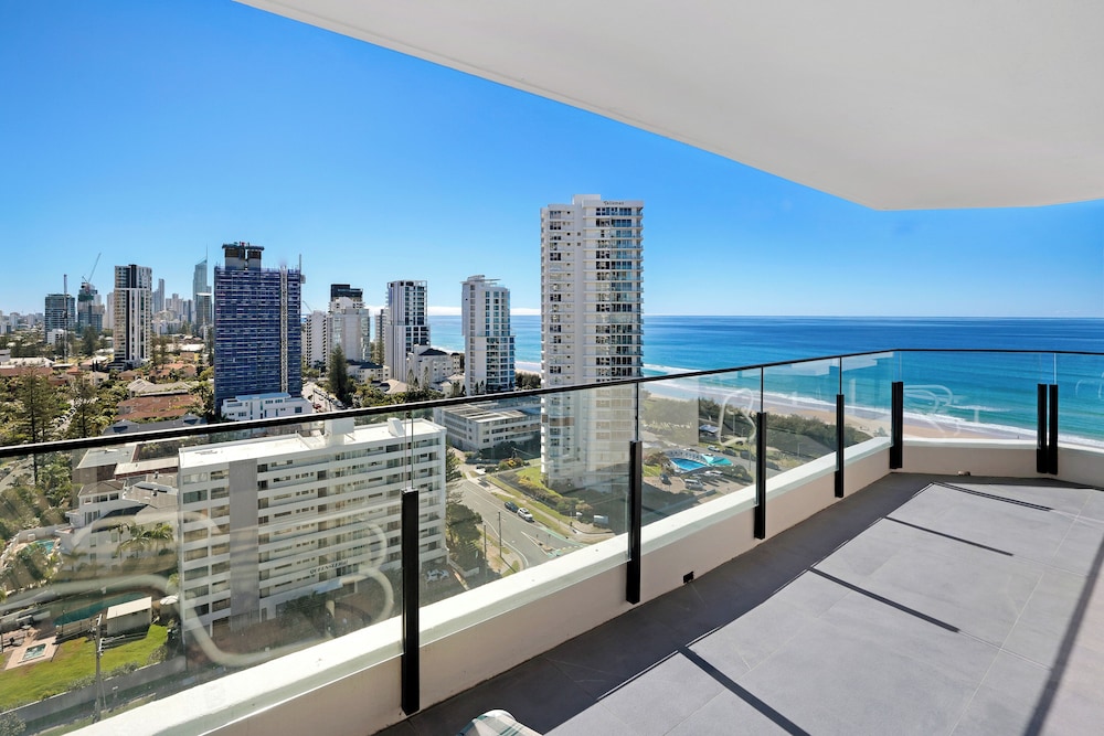 ULTIQA Beach Haven on Broadbeach 27/50