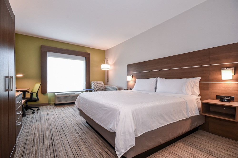 Standard, King Bed