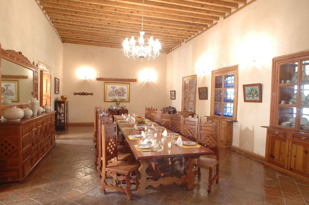 HOTEL HACIENDA CANTALAGUA GOLF 51/65