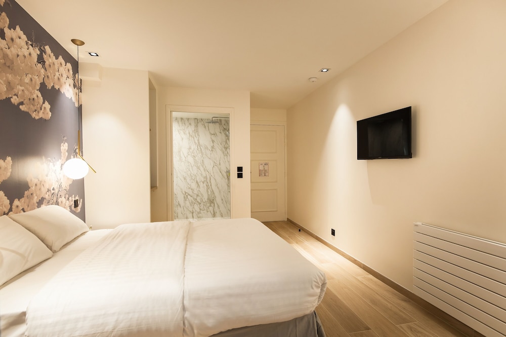 CLASSIC, DOUBLE BED, PATIO, ACCESSIBLE