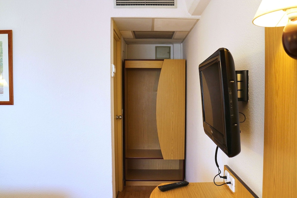 Travelodge Barcelona del Valles 24/55